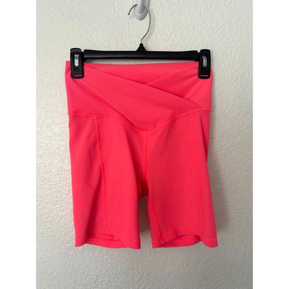 Wilo The Label Hot Pink Ribbed Biker Shorts Crossover Waistband Size Small